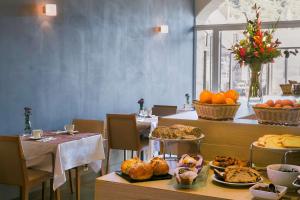 Gallery image of Best Western Hotel du Roy d'Aragon in Bonifacio +118 photos