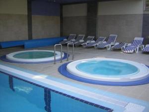 Bazén v ubytovaní Hotel Luz de Luna alebo v jeho blízkosti
