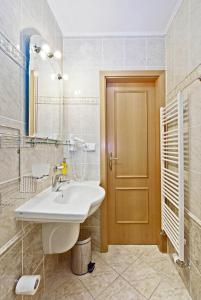 Koupelna v ubytování Villa Rosa + 37 fotografií