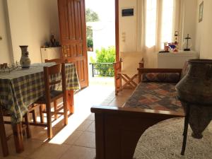 A seating area at Livanina apartments