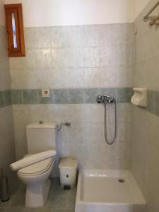 Ett badrum på Livanina apartments
