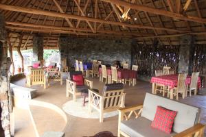 Restaurace v ubytování Kidepo Savannah Lodge by NATURE LODGES LTD