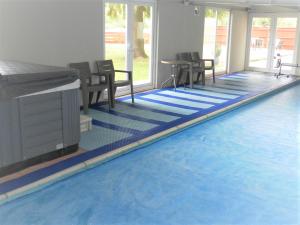 The swimming pool at or near Country House Ashdene 