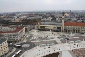 Nespecifikovaný výhled na destinaci Hradec Králové nebo výhled na město při pohledu z penzionu