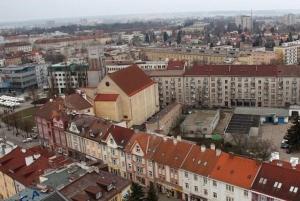 Nespecifikovaný výhled na destinaci Hradec Králové nebo výhled na město při pohledu z penzionu + 6 fotografií