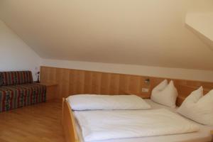 Postel nebo postele na pokoji v ubytování Villa Grünewald