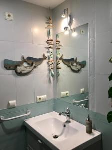 Koupelna v ubytování Casa Coquina. Vera Natura. Urbanizacion naturista