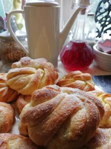 Jedlo v ubytovaní bed & breakfast alebo blízkom okolí