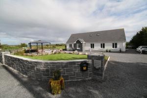 Gallery image of Atlantic Retreat Lodge in Kinvara