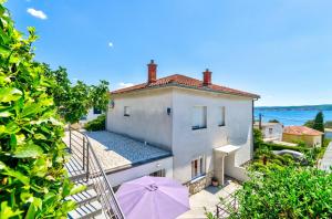 Sopaljska的住宿－One-Bedroom Apartment in Crikvenica V，相簿中的一張相片