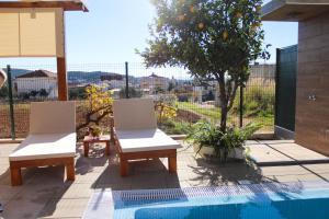 Bazén v ubytování Luxury apartment with private pool nebo v jeho okolí