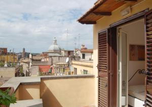 A balcony or terrace at Panoramic Apartment