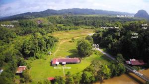 Gallery image of Mulu Village in Mulu