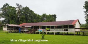 Gallery image of Mulu Village in Mulu
