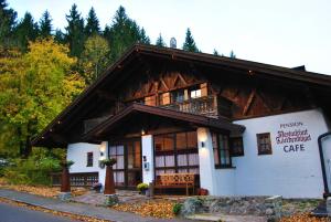 Foto da galeria de Landhotel Lärchenhügel em Oberammergau