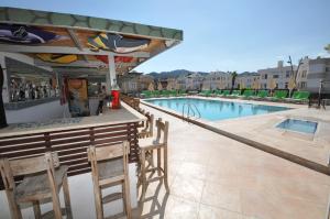 Bazén v ubytování Reis Maris Hotel nebo v jeho okolí