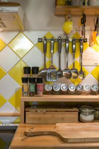 Kuchyň nebo kuchyňský kout v ubytování Victoria Design Stays - Apartment Rehorova