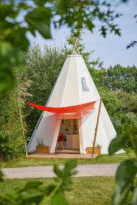 Galería fotográfica de Camping Au Bois Dormant en Chauffour-sur-Vell