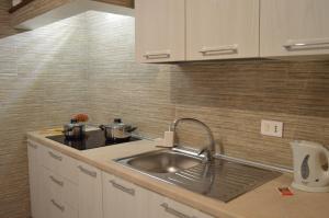 A kitchen or kitchenette at Souvenir d'été