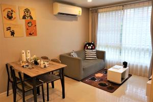 Posezení v ubytování Chiang Mai Old Town luxury Pool Apartment - Kumamoto home