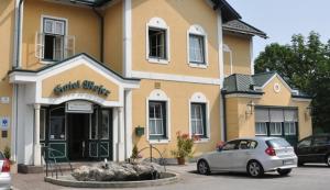 Budova, v ktorej sa hotel nachádza