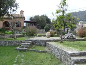 Naturlandskabet i nærheden af villaen