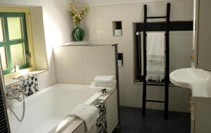 Kylpyhuone majoituspaikassa Bed & Breakfast De Corylus