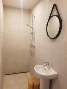 Kylpyhuone majoituspaikassa Hõbekala Guesthouse