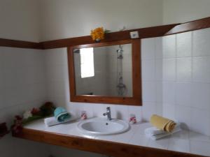 Koupelna v ubytování Village Le Pre
