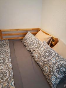 Posteľ alebo postele v izbe v ubytovaní 2 bedroom's flat on the beach, City center, 1 line