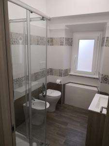 A bathroom at City Break Nomentana