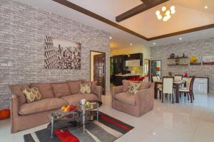 Khu vực ghế ngồi tại Villa Nataly