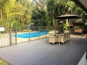 Sundlaugin á Heated Pool & Tropical Private Open Space eða í nágrenninu
