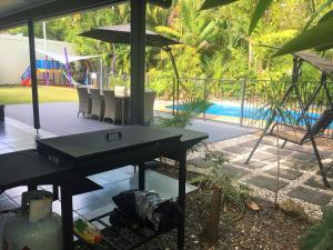 Bassein majutusasutuses Heated Pool & Tropical Private Open Space või selle lähedal