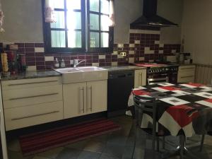 Køkken eller tekøkken på LA PICHIOLINE