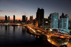 Uma visão geral de Cidade do Panamá ou uma vista da cidade tirada do hotel