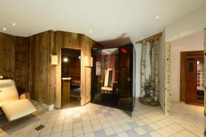 A bathroom at Gasthof Burkert