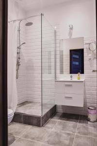 Phòng tắm tại Dworcowa - Apartament