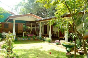 Vrt u objektu Sigiri Lodge