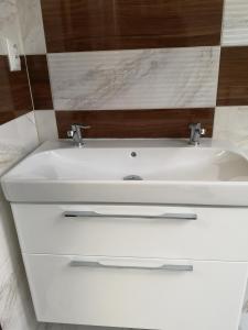 Bagno di Centrum Apartman LEYLA