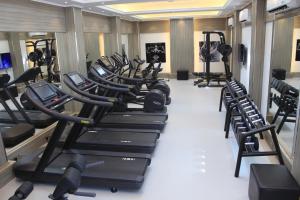 The fitness centre and/or fitness facilities at Tio Sea Resort