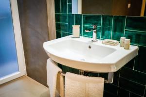 A bathroom at Palazzo Toledano
