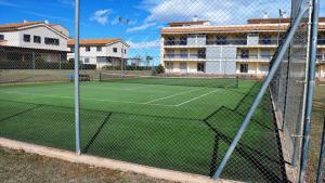Tenis alebo squash v ubytovaní Espectacular Chalet Adosado de lujo "Bienvenido al Paraíso" alebo jeho okolí