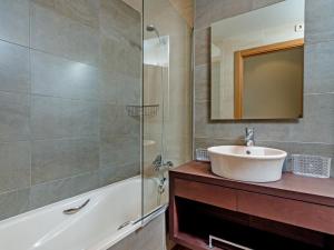 Kúpeľňa v ubytovaní Apartment Golde Gardens by Interhome