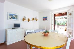 Et tv og/eller underholdning på Villa Emilia