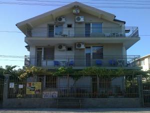 Φωτογραφία από το άλμπουμ του Guest rooms Rusalka σε Kranevo +66 φωτογραφίες