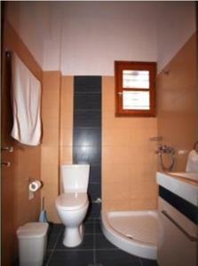 ห้องน้ำของ Guesthouse Christos