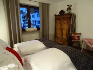 Łóżko lub łóżka w pokoju w obiekcie Sportpension Christina by PiaundDirk
