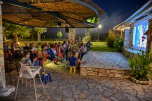 Hosté ubytování Perdika Resort + 37 fotografií