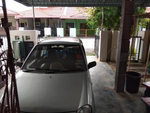 Fotografie z fotogalerie ubytování Homestay Amsyarah v destinaci Seri Iskandar + 2 fotografie